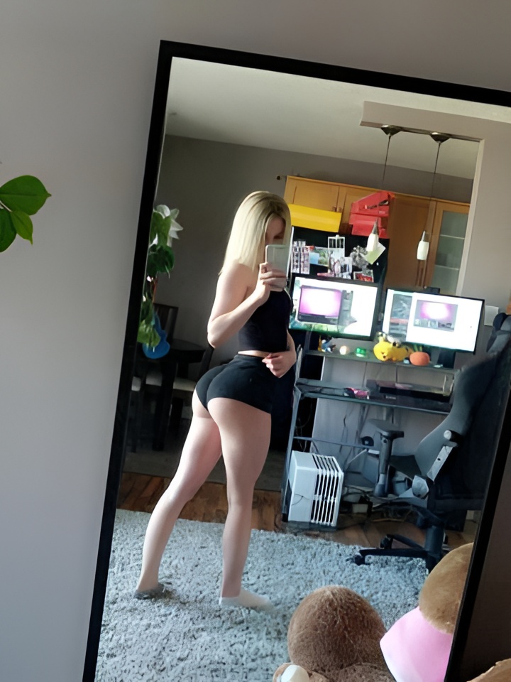 Марта привлекательная девушка из Уварово цена от 1500 руб