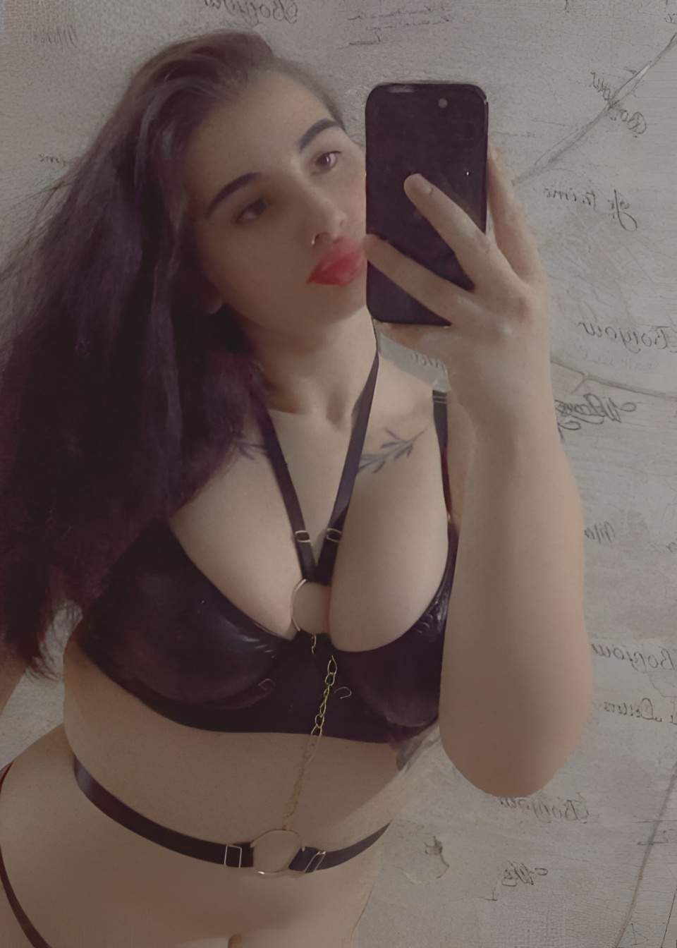 Соня привлекательная девушка из Уварово цена от 15000 руб