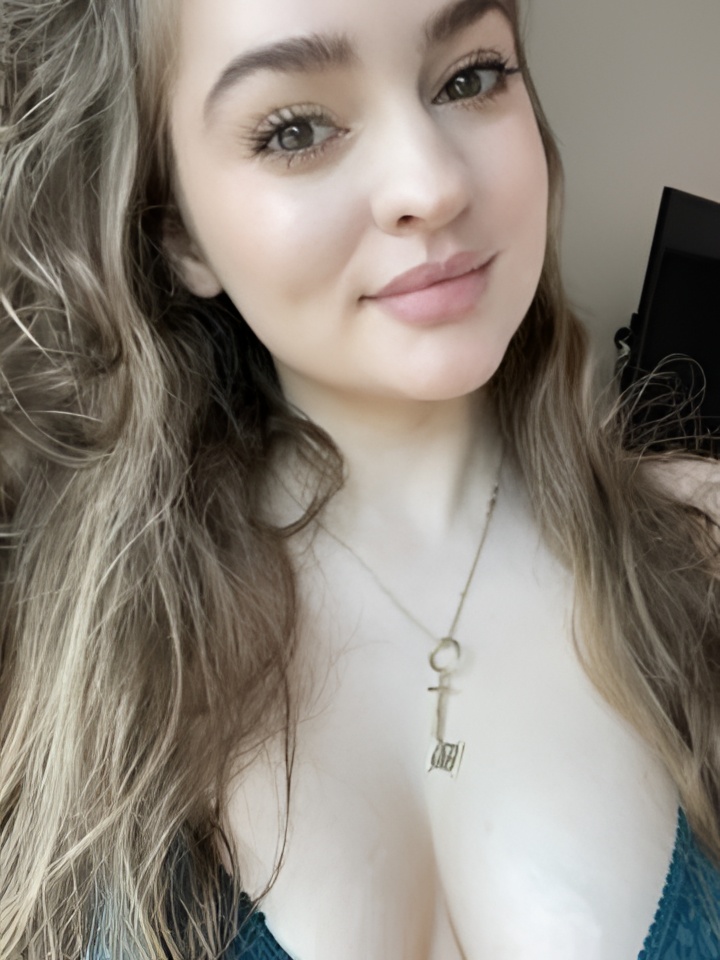 Индивидуалка Лаура, доступна для личного знакомства от 2000 руб